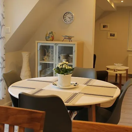 Kleine Auszeit, Schoene Neue Appartement